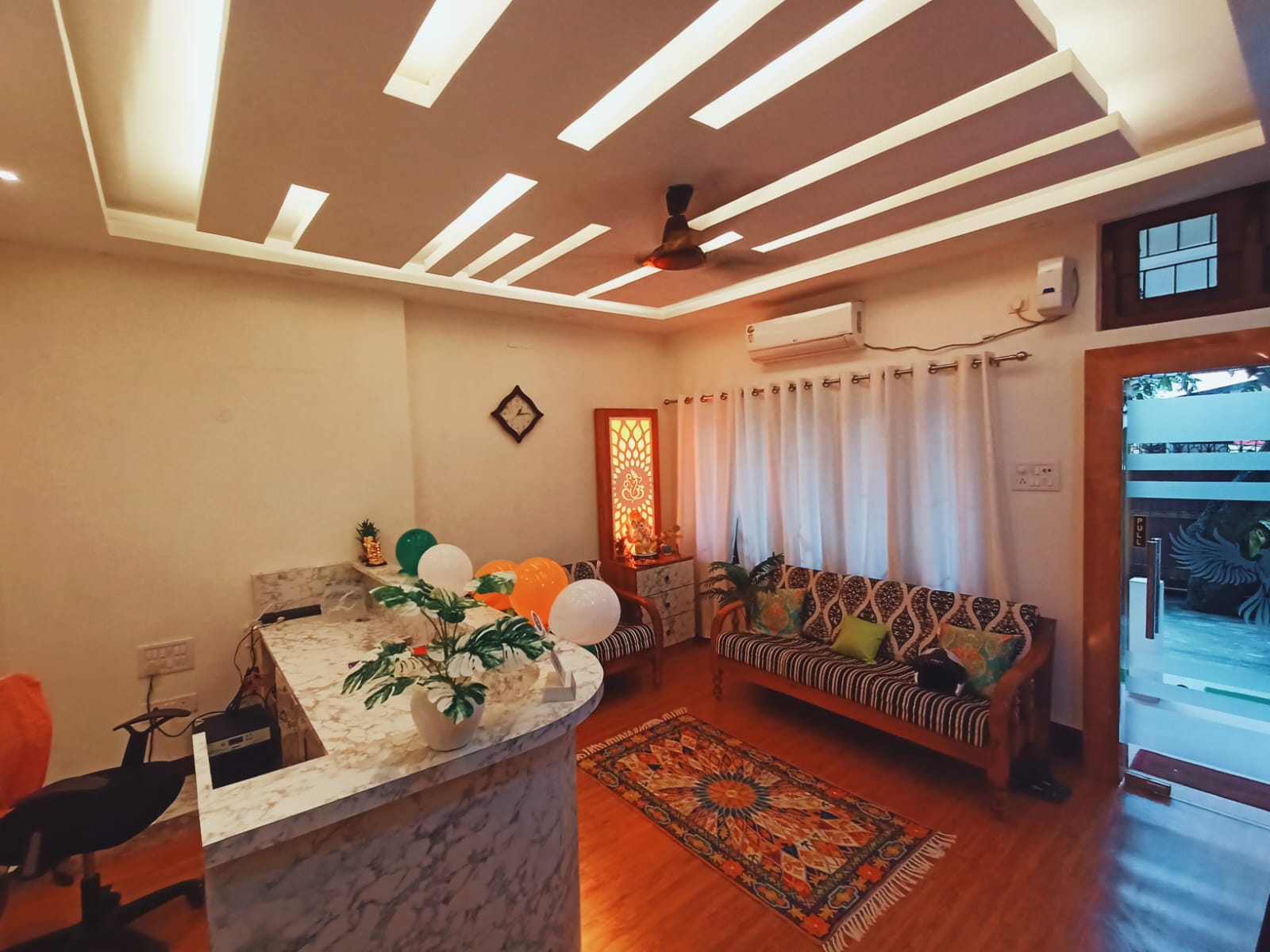 Reception and waiting area at Hengrabari Forestgate Clinic